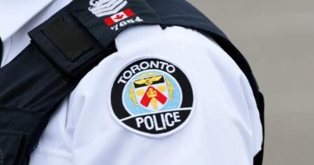 Officer in hospital after being shot during ‘exchange of gunfire’: Toronto police Officer in hospital after being shot during ‘exchange of gunfire’: Toronto police