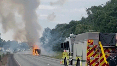 Video captures fireworks exploding from burning trailer that shut down Interstate 75 Video captures fireworks exploding from burning trailer that shut down Interstate 75