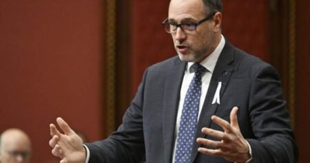 Quebec tables bill to extend French language rules to adult education, drawing backlash