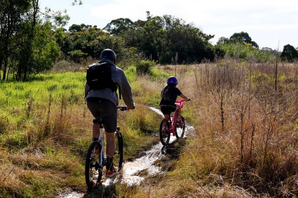 Westleigh Park: an overgrown bike track that is very hard to find.