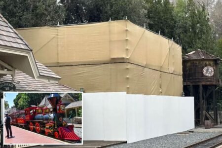 Disneyland attraction destroyed by fire finally being rebuilt Disneyland attraction destroyed by fire finally being rebuilt