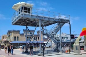 America’s weirdest lifeguard tower opens in San Diego — and it cost .5M America’s weirdest lifeguard tower opens in San Diego — and it cost .5M