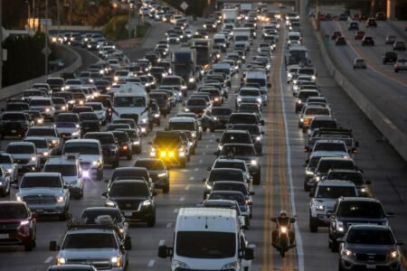 Traffic chaos on LA’s 405 Freeway as police shooting shuts down lanes