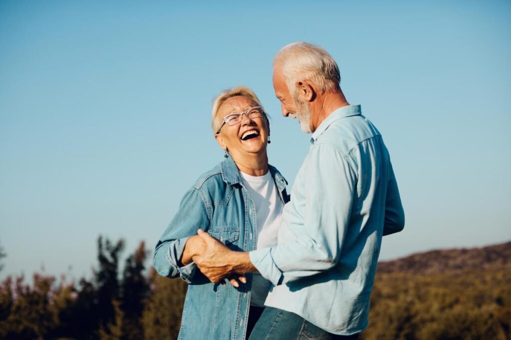 Dear Abby: My sister is having an affair with a wealthy older man — and her husband knows about it