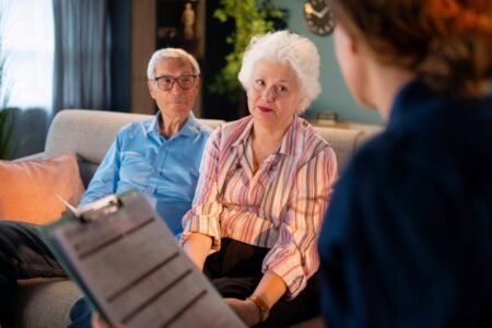 Dear Abby: I feel like I’m dating a married man Dear Abby: I feel like I’m dating a married man