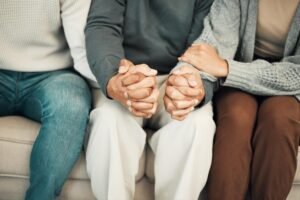 Majority of adults caring for their parents say it helps heal their relationships: survey