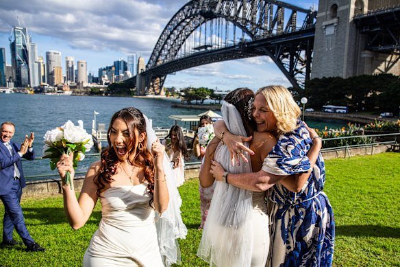 Celebrant Ange Teulon who runs Simple Ceremonies, pictured during the ceremony of Carolina and Isneida at Copes Point in Kirribilli.