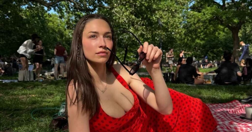 Elsie Hewitt Wows in Plunging Revenge Dress During Picnic After Pete Davidson Split