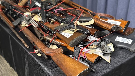 Victoria Police backed Ken Lay’s recommendation to cap the number of guns a person could own.