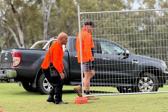 Games Independent Infrastructure and Co-ordination Authority (GIICA) erecting fencing during a Save Victoria Park media conference  at Victoria Park.