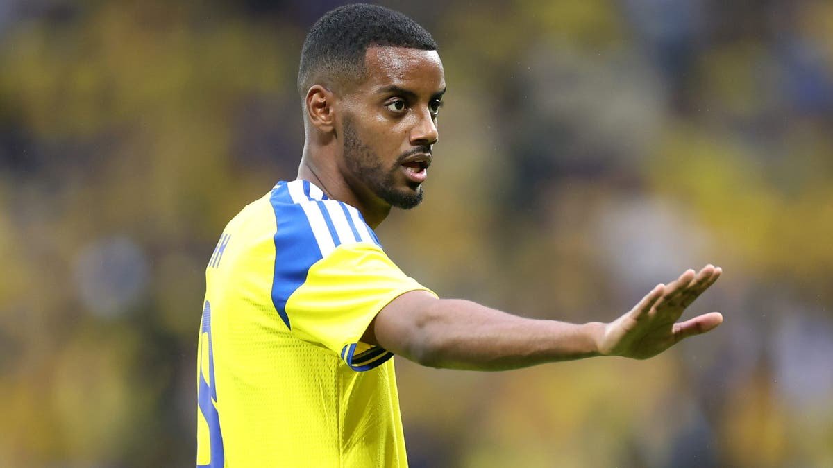 Alexander Isak hopes to lead Sweden to a win over Tunisia (Getty Images).