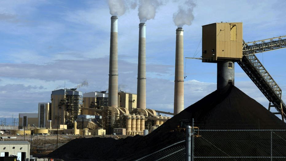 A view of a coal-powered energy station.