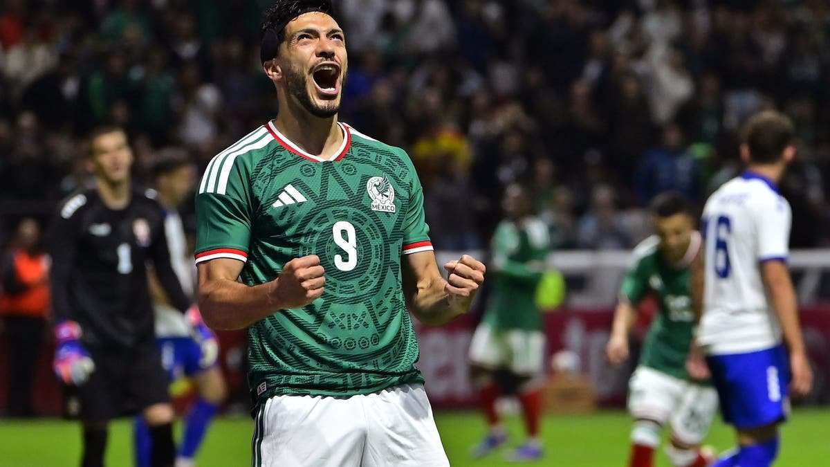 Raul Jimenez and Mexico's team will have added pressure as World Cup co-hosts. (Photo by Eduardo Valdez/Jam Media/Getty Images)