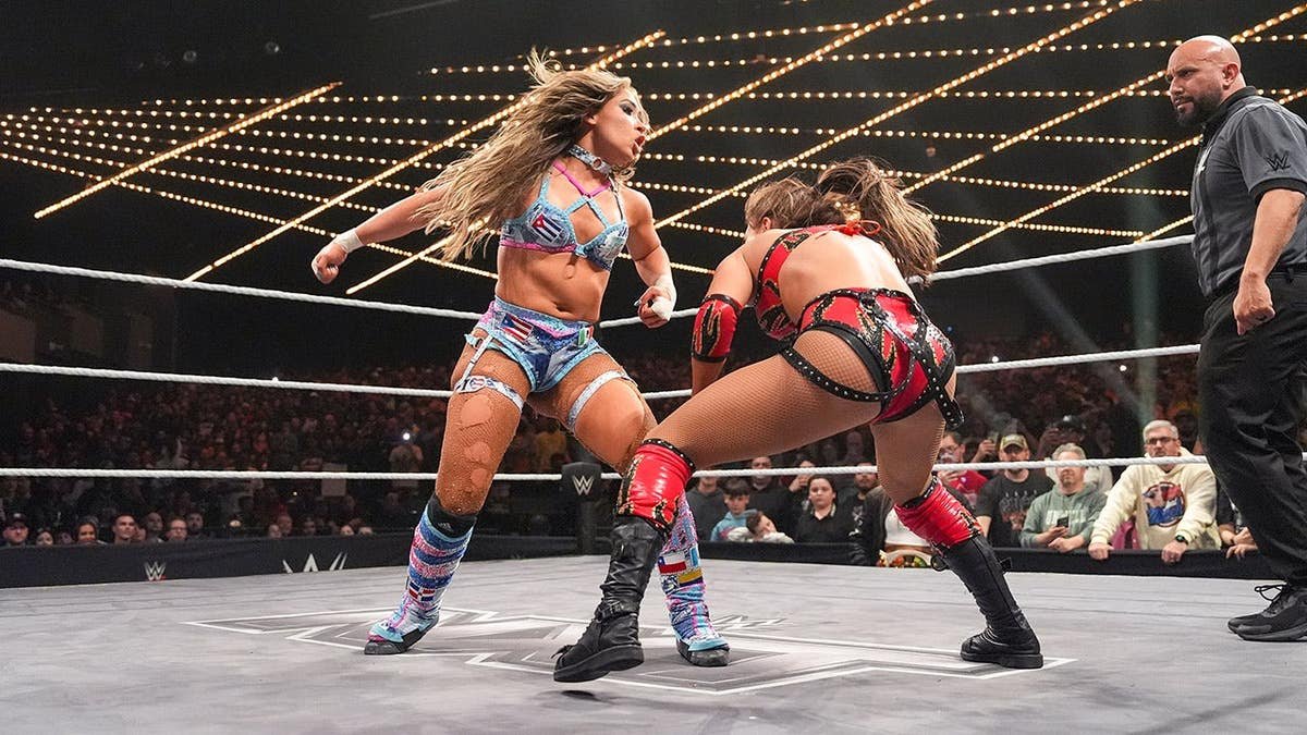 Lola Vice wrestling Kendal Grey in the ring at Madison Square Garden in New York