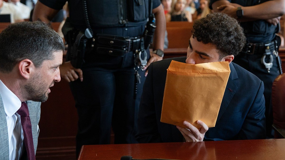 Luigi Mangione appears in court
