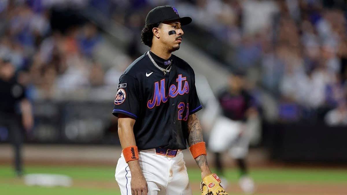 Mark Vientos of the New York Mets reacts after a ninth inning error at Citi Field.