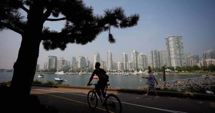 Metro Vancouver outside workers’ strike called off as mediated talks to begin Metro Vancouver outside workers’ strike called off as mediated talks to begin