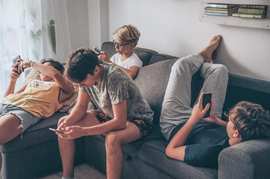 TikTok videos are feeding an ‘illicit subculture’ with risks of cancer and dementia, warns doc TikTok videos are feeding an ‘illicit subculture’ with risks of cancer and dementia, warns doc