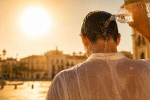 Traveling to Europe this summer? How to beat scorching temperatures during the unprecedented heat wave