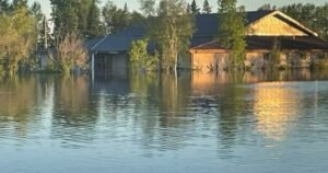 ‘Significant’ flooding leaves western Manitoba town sandbagging homes, businesses ‘Significant’ flooding leaves western Manitoba town sandbagging homes, businesses