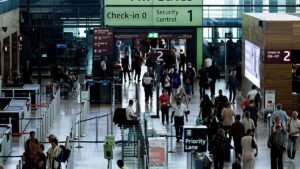 How do the new rules boost air passenger rights? Ask the Euronews AI How do the new rules boost air passenger rights? Ask the Euronews AI