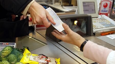 Almost one in three Europeans expect standard of living to decline