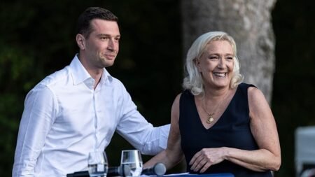 Marine Le Pen and Jordan Bardella pledge unity Marine Le Pen and Jordan Bardella pledge unity