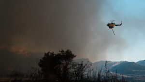 More than 100 firefighters battle wildfire near Athens More than 100 firefighters battle wildfire near Athens