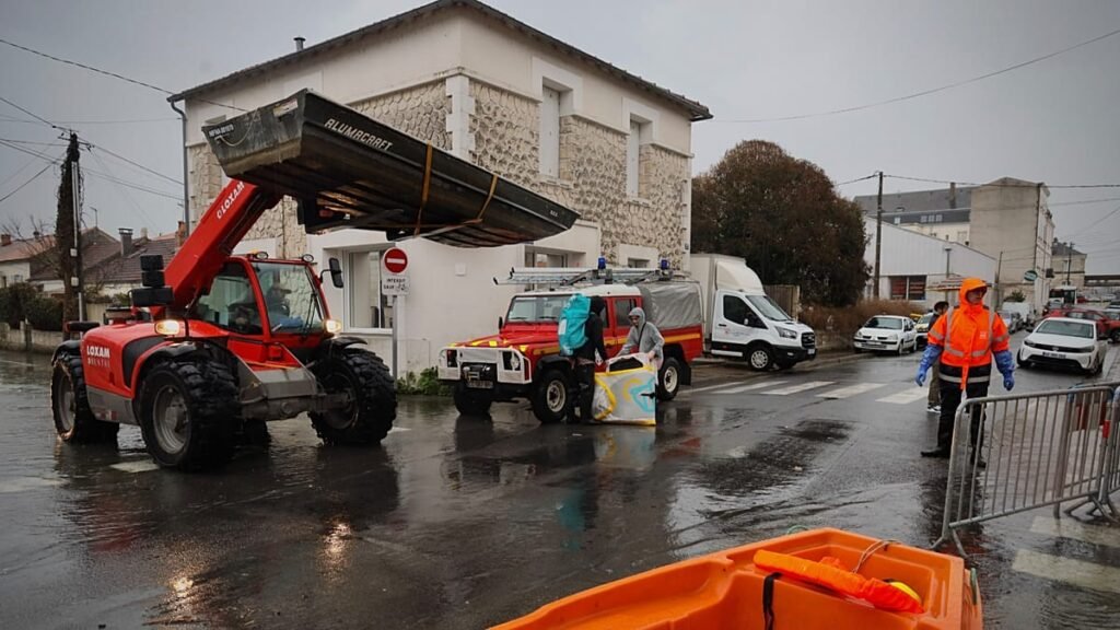 Severe storms in France: at least two dead, over 50,000 homes lose power Severe storms in France: at least two dead, over 50,000 homes lose power