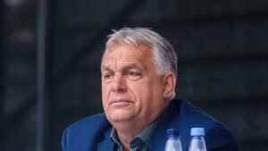 Viktor Orbán calls for new era of ‘resistance politics’ Viktor Orbán calls for new era of ‘resistance politics’
