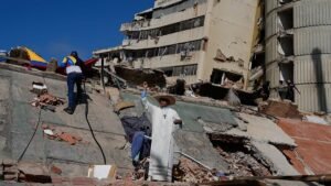 Death toll from the two earthquakes that hit Venezuela hits 5,069 Death toll from the two earthquakes that hit Venezuela hits 5,069