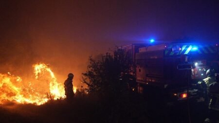 Wildfires rage in southern France, 3,000 people evacuated Wildfires rage in southern France, 3,000 people evacuated