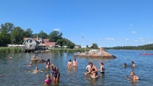 Sunsets, fika and swimming in Stockholm and its stunning archipelago Sunsets, fika and swimming in Stockholm and its stunning archipelago