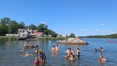 Sunsets, fika and swimming in Stockholm and its stunning archipelago Sunsets, fika and swimming in Stockholm and its stunning archipelago