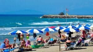 Ferragosto brings 17.5m tourists to Italy and €9bn in direct spend Ferragosto brings 17.5m tourists to Italy and €9bn in direct spend