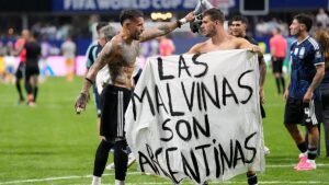 UK calls for FIFA probe into Argentina over World Cup Falklands banner