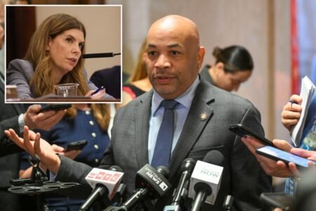 Envious Albany lawmakers eye giving themselves raises after self-serving NYC Council’s fat pay hikes Envious Albany lawmakers eye giving themselves raises after self-serving NYC Council’s fat pay hikes