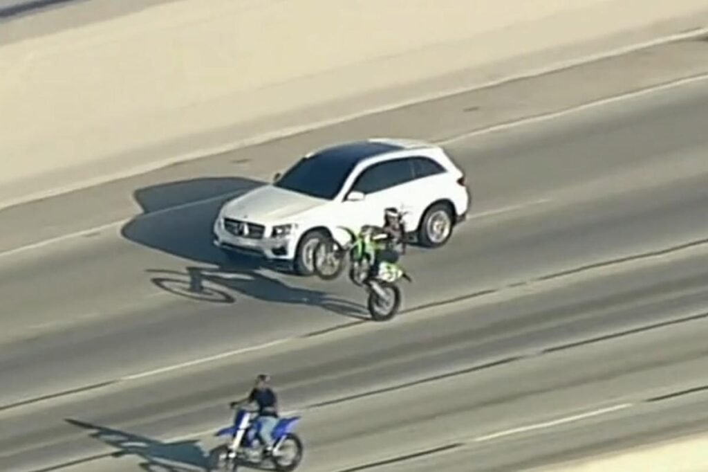 Insane police chase caught on camera as dangerous high-speed driver rips across Los Angeles Insane police chase caught on camera as dangerous high-speed driver rips across Los Angeles