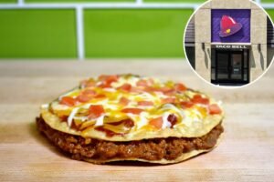 Taco Bell hopes to win back fans with Mexican pizza and lettuce-free deals amid cyclospora source rumors Taco Bell hopes to win back fans with Mexican pizza and lettuce-free deals amid cyclospora source rumors