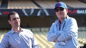 Mets owner Steve Cohen backs team’s architect of brutal season, says team will ‘live that contract out’ Mets owner Steve Cohen backs team’s architect of brutal season, says team will ‘live that contract out’