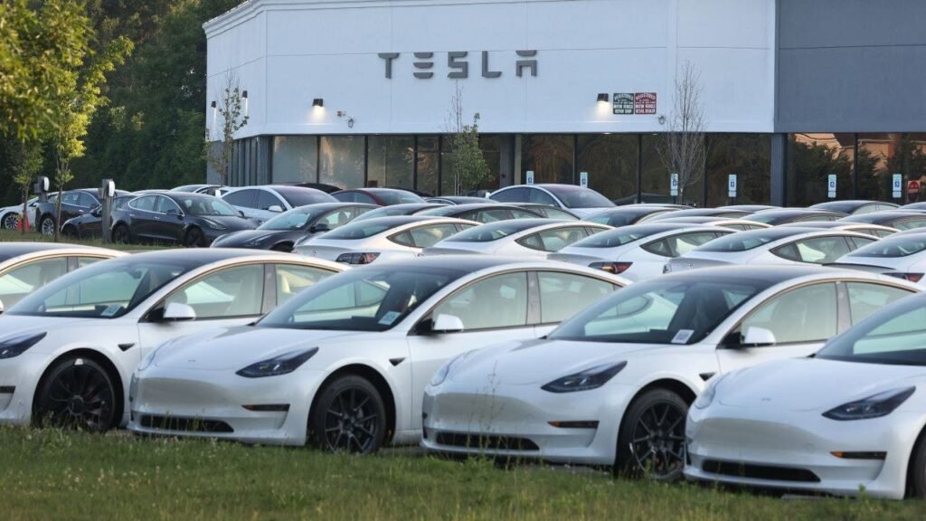 Tesla posts record Q2 deliveries, beating Wall Street expectations Tesla posts record Q2 deliveries, beating Wall Street expectations