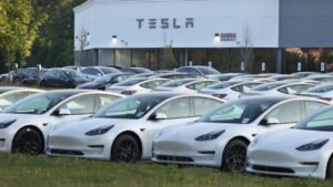 Tesla posts record Q2 deliveries, beating Wall Street expectations Tesla posts record Q2 deliveries, beating Wall Street expectations