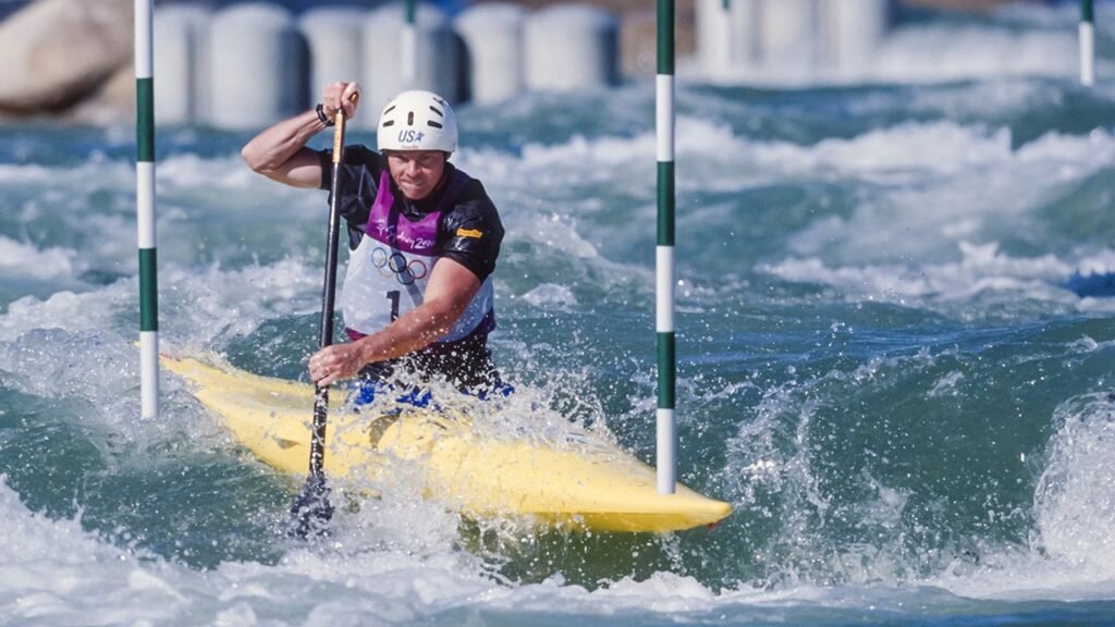 Former US Olympian David Hearn indicted in alleged Reflecting Pool vandalism Former US Olympian David Hearn indicted in alleged Reflecting Pool vandalism