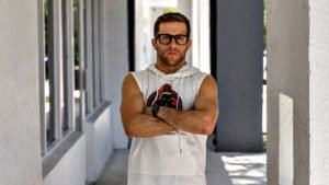 MMA fighter leans on faith in quest to catch suspected child predators MMA fighter leans on faith in quest to catch suspected child predators