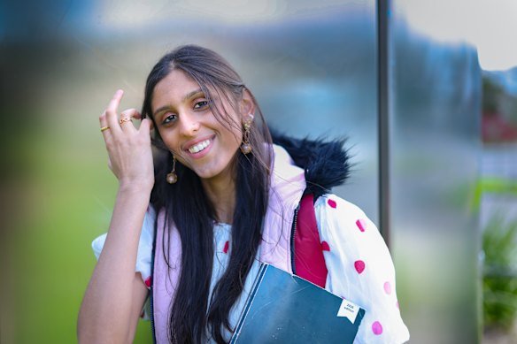 Victorian student numbers rebound after pandemic slump but gender gap persists Victorian student numbers rebound after pandemic slump but gender gap persists