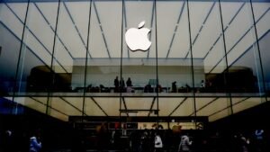 Apple to invest  billion in US chip manufacturing