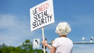 Why Ramsey financial expert says there’s ‘no magic age’ to claim Social Security Why Ramsey financial expert says there’s ‘no magic age’ to claim Social Security