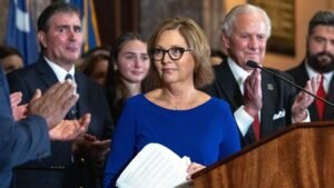 Lindsey Graham’s sister carries on late senator’s work, becoming South Carolina’s first female senator Lindsey Graham’s sister carries on late senator’s work, becoming South Carolina’s first female senator