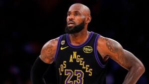 Former LeBron James teammate breaks down NBA star’s free-agent options, warns him about Cavs return