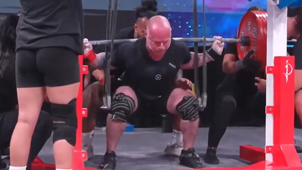 Weightlifter accused of collecting 0K in disability while showing off in the gym online